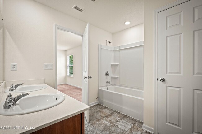 Building Photo - 12856 Buckhorn Ln