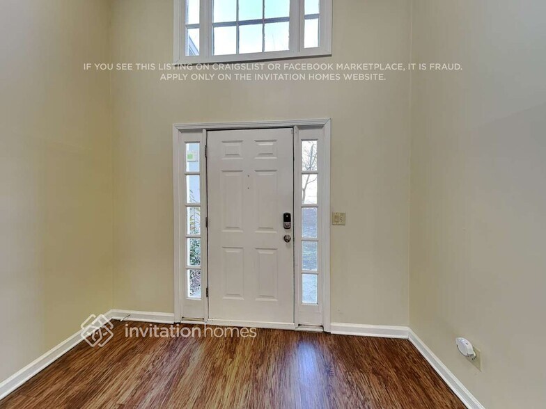 Building Photo - 2412 Westport Cir