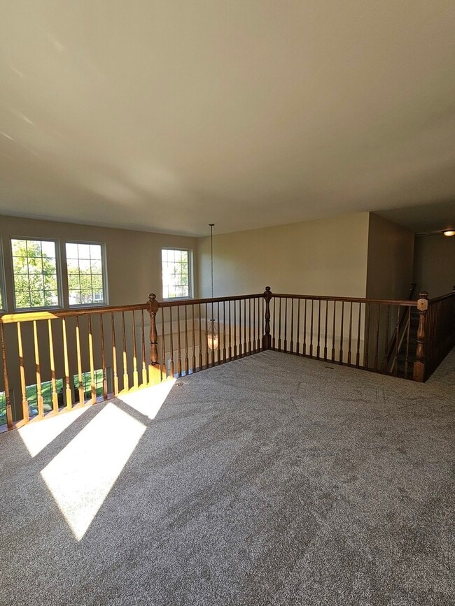 Building Photo - 1136 Larkspur Ct