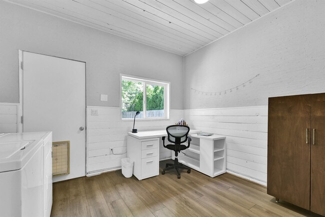 Building Photo - 2222 N 27th St