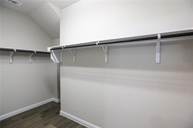 Building Photo - 8108 Ausblick Ave