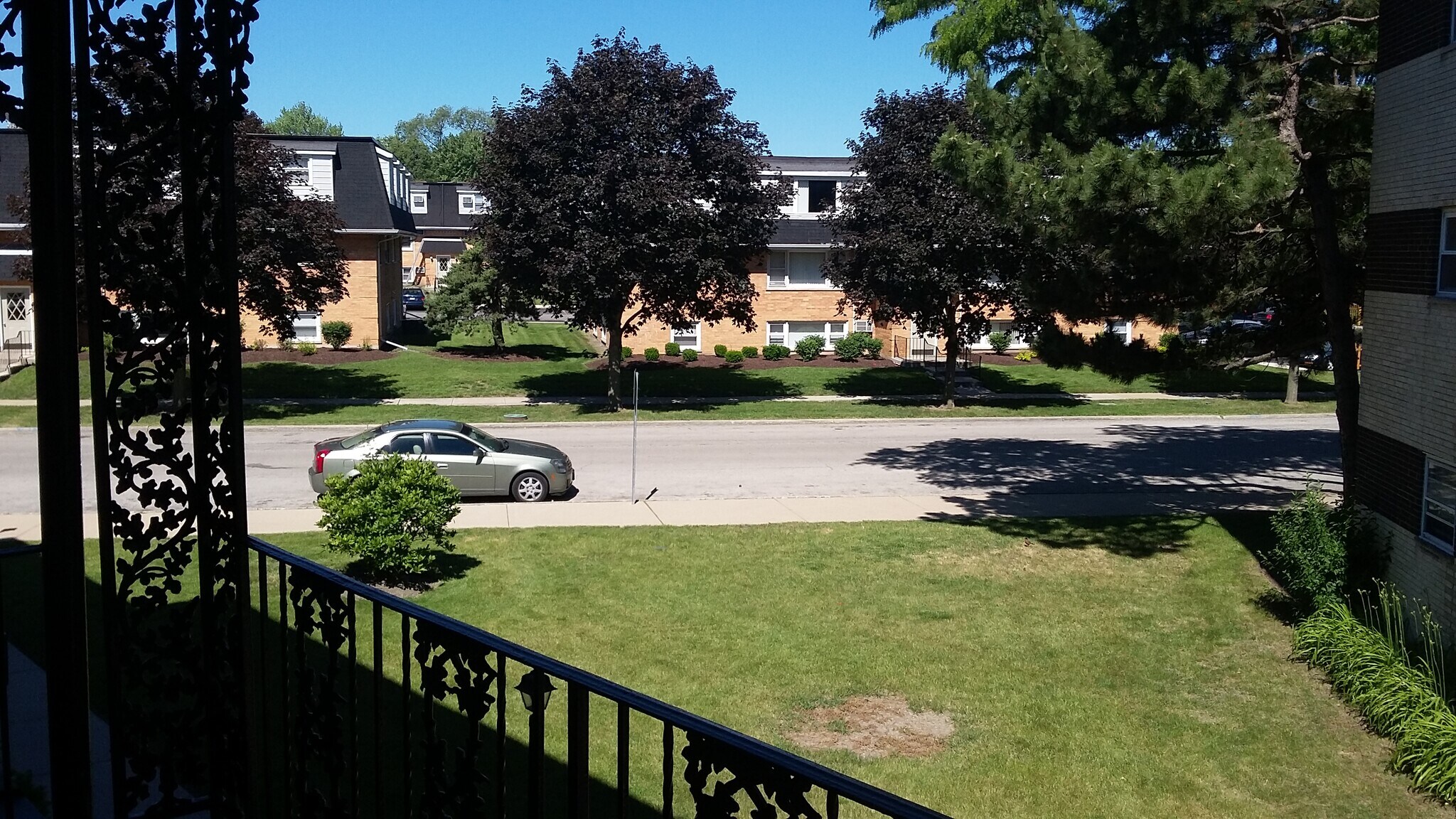 view from balcony - 301 E Plainfield Rd