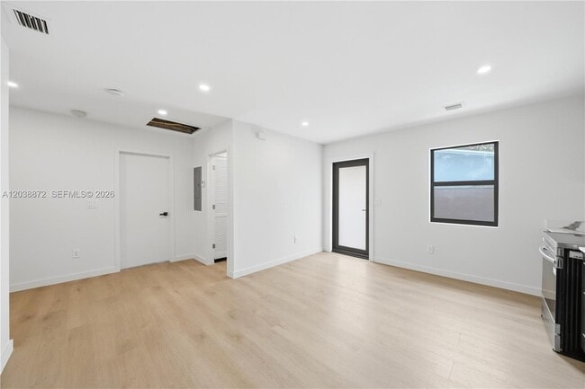 Building Photo - 1861 NW 27th St