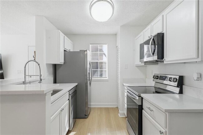 Building Photo - 904 Wentworth Ct