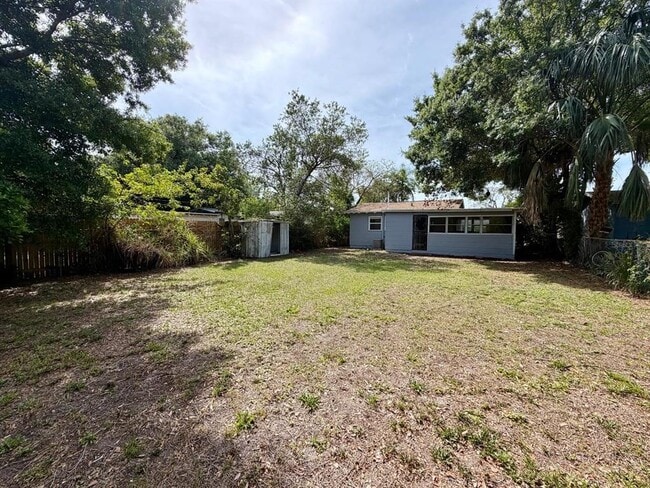 Building Photo - 4627 19th Ave S