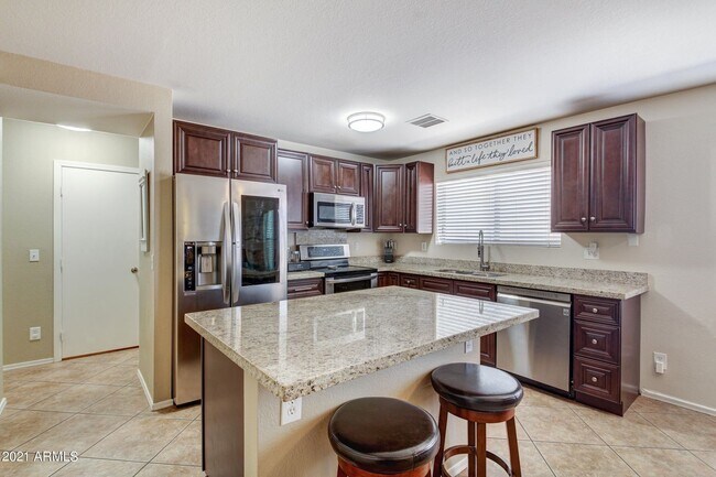 Building Photo - Fantastic Chandler Home!