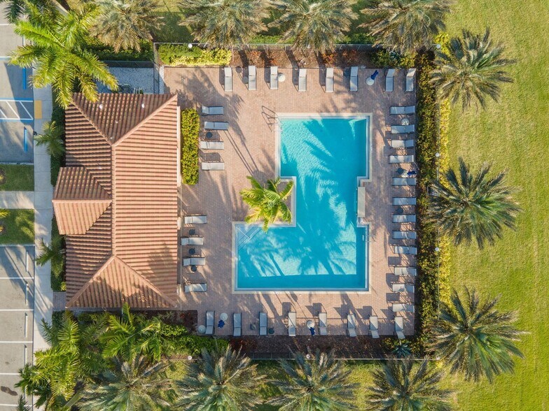 Building Photo - 12756 Anthorne Ln