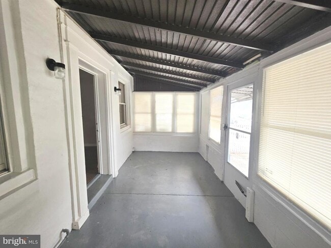 Building Photo - 2120 E Cheltenham Ave