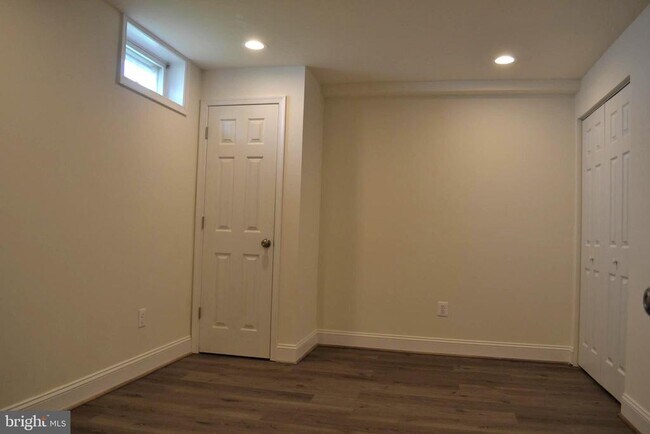 Building Photo - 16570 Sioux Ln
