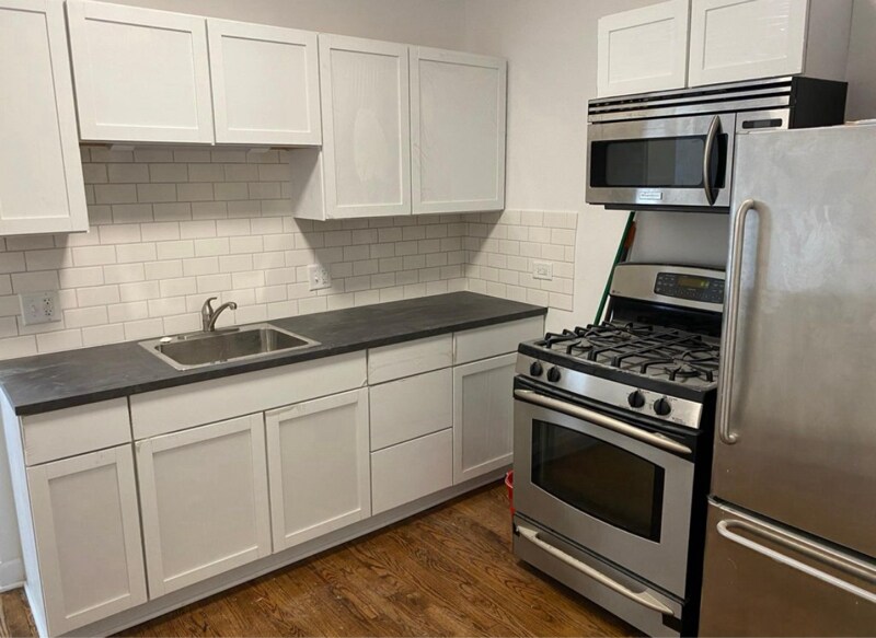Building Photo - 411 N Hamlin Ave