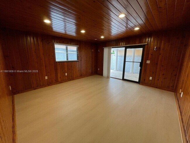 Building Photo - 9922 SW 2nd St