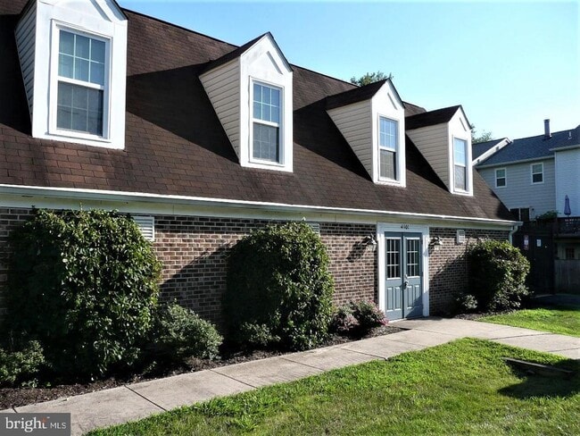 Building Photo - 13756 Flowing Brook Ct