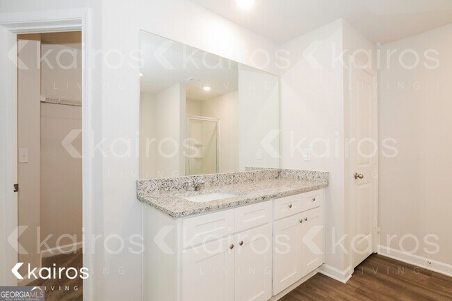 Building Photo - 7008 Pinehurst Way N