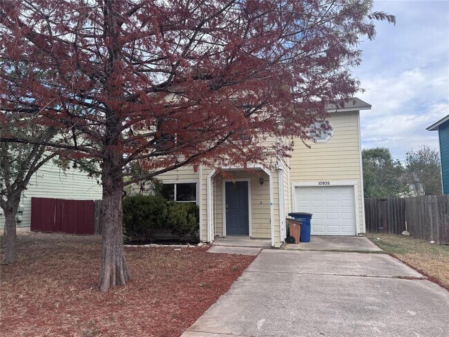 Primary Photo - 10935 Old Manchaca Rd
