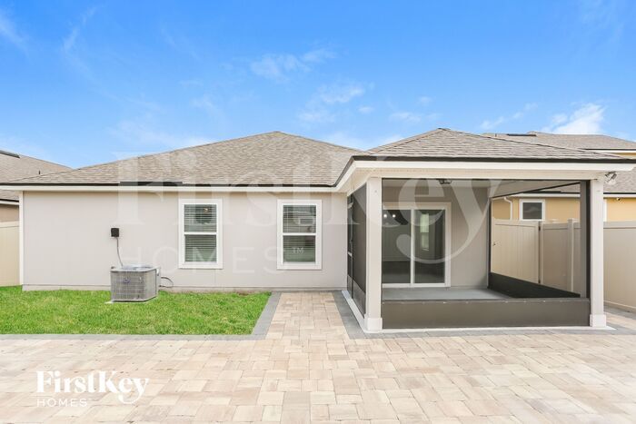 Building Photo - 12556 Itani Wy