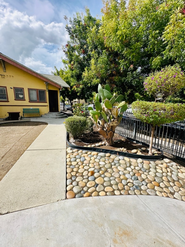 Building Photo - 110 E William St