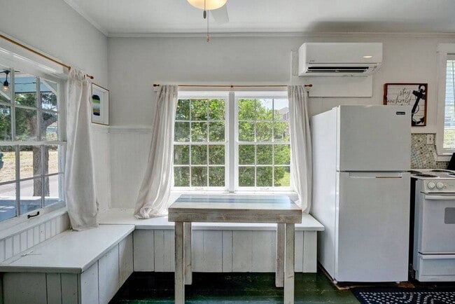 Building Photo - 5 Oystershell Ln