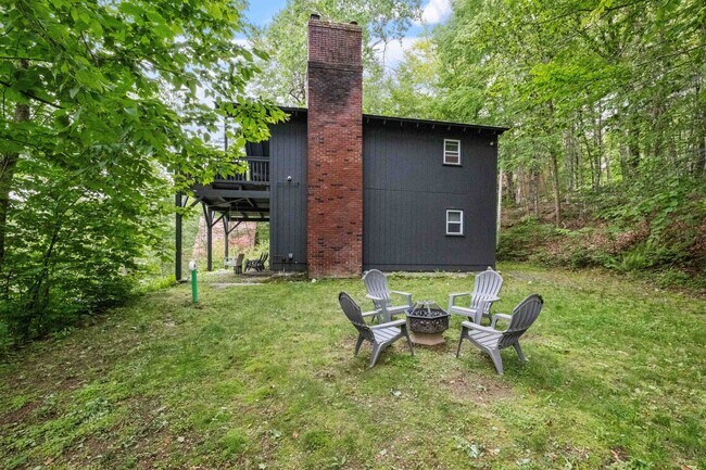 Building Photo - 25 Hilltop Dr
