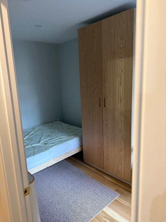 Building Photo - 54 Melrose St