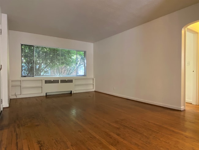 Living Room - Elite Court Apartments