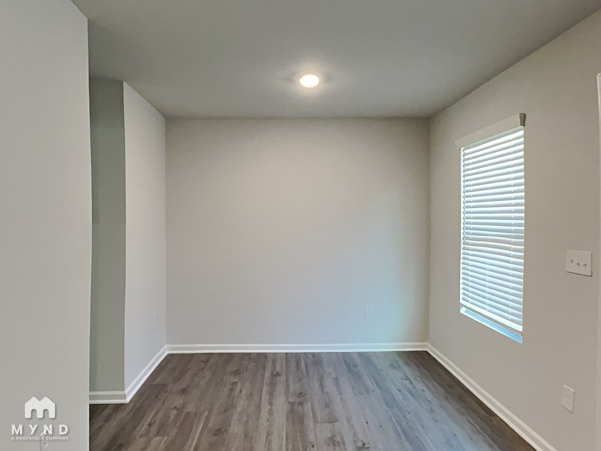 Building Photo - 1832 Carrington Dr