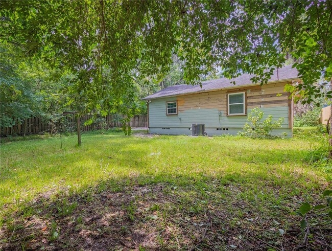 Building Photo - 223 SE 9 St