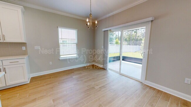 Building Photo - 1025 Wilmot Pl