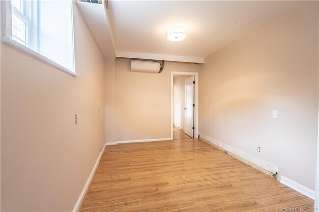 Building Photo - 55 Cider Mill Ln