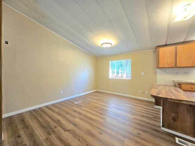 Building Photo - 3 Bedroom Home in Marysville