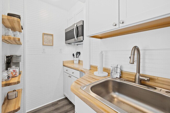 Building Photo - 116 San Marco Ave