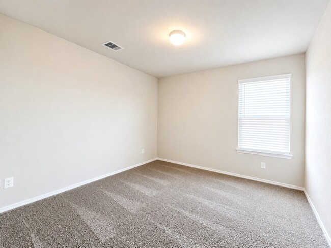 Building Photo - 13821 Rock Island Trl