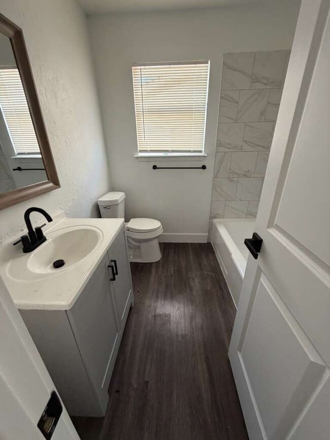 Building Photo - 329 NW 86th St