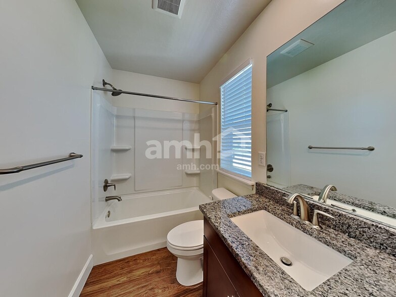 Building Photo - 825 S 825 W