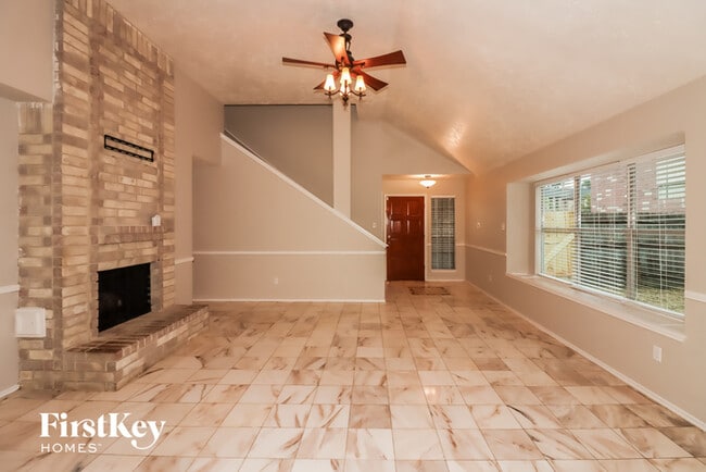 Building Photo - 12314 Meadow Ridge Dr