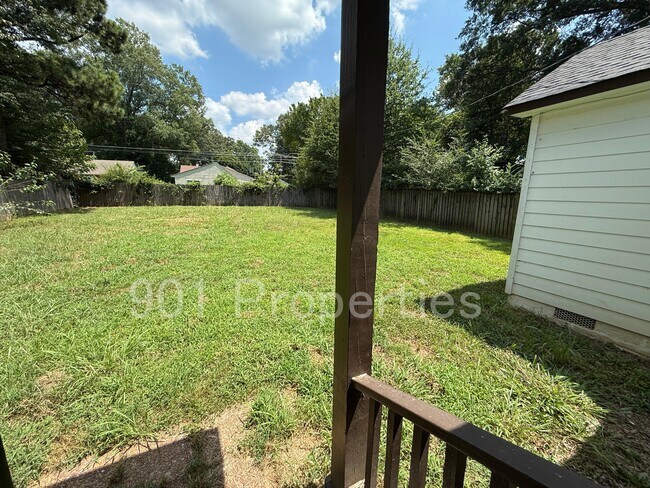 Building Photo - 1096 McEvers Rd