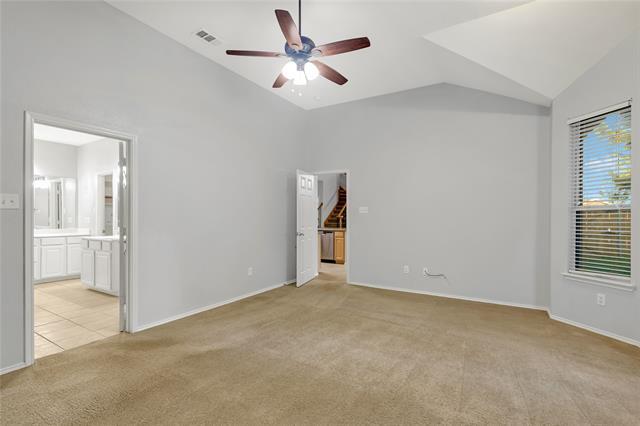 Building Photo - 932 Peach Ln