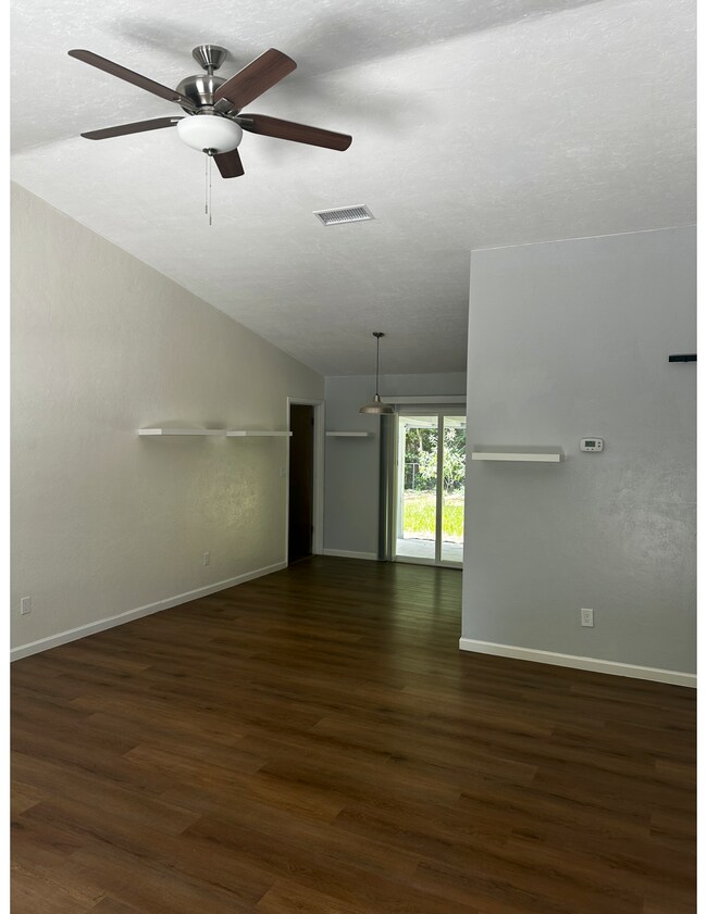 Building Photo - 3124 NW 75th Way