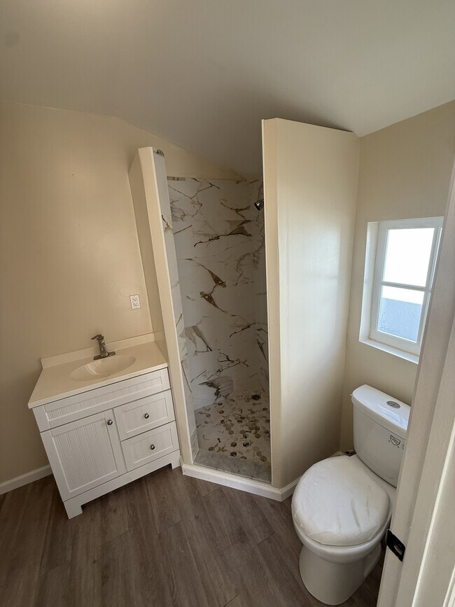 Building Photo - Herrell