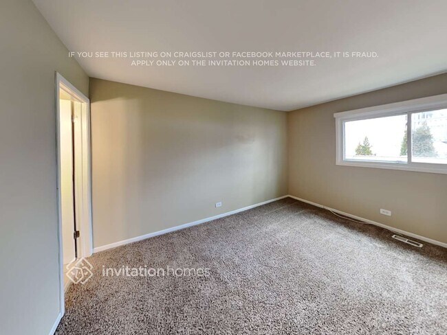 Building Photo - 15416 Ridgeland Ave