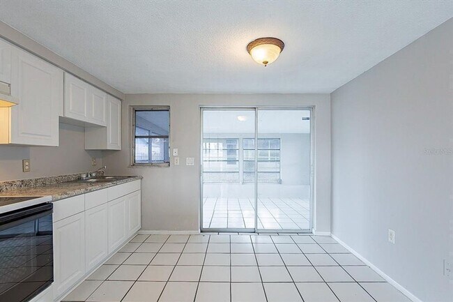 Building Photo - Charming 2BR House in Port Richey