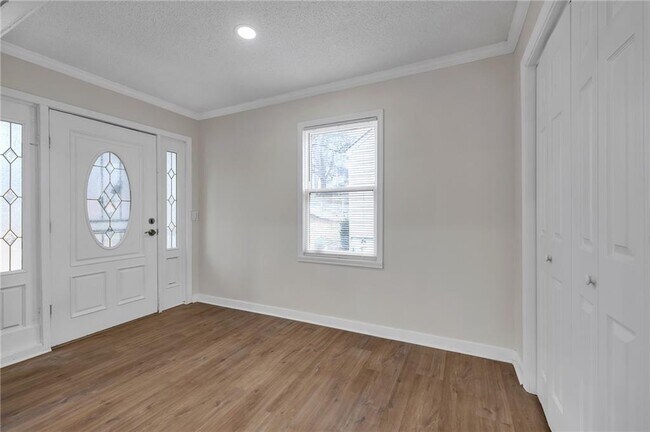 Building Photo - 2060 Baker Rd NW