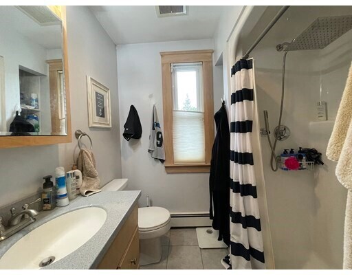 Building Photo - 86 Howard St