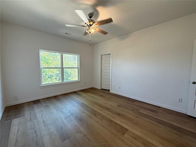 Building Photo - 832 Dockery Ln