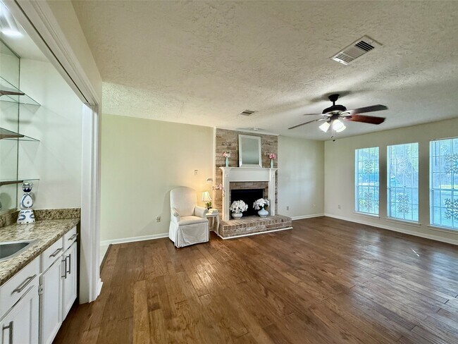 Building Photo - 10718 Nobility Dr