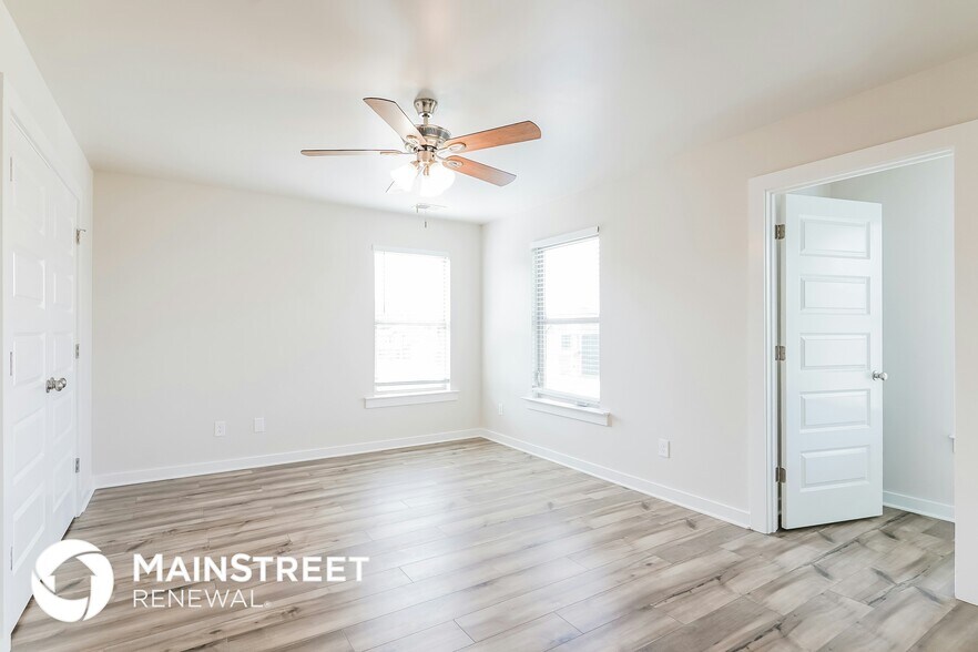 Building Photo - 295 Ridgeview Cir