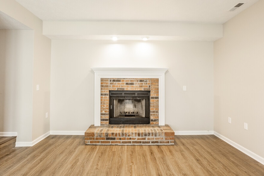 Building Photo - 6130 Bethesda Way