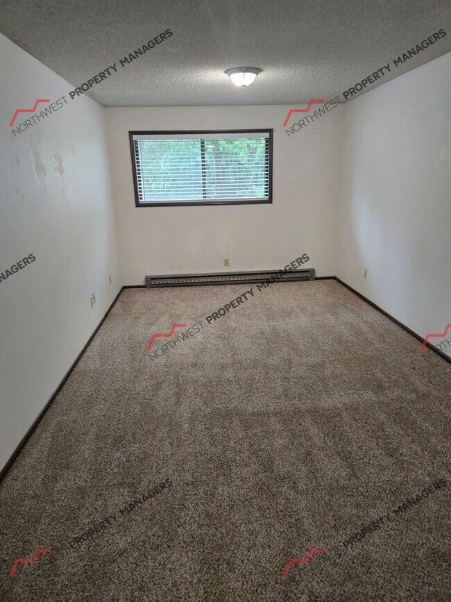 Building Photo - 168 Chilvers Rd