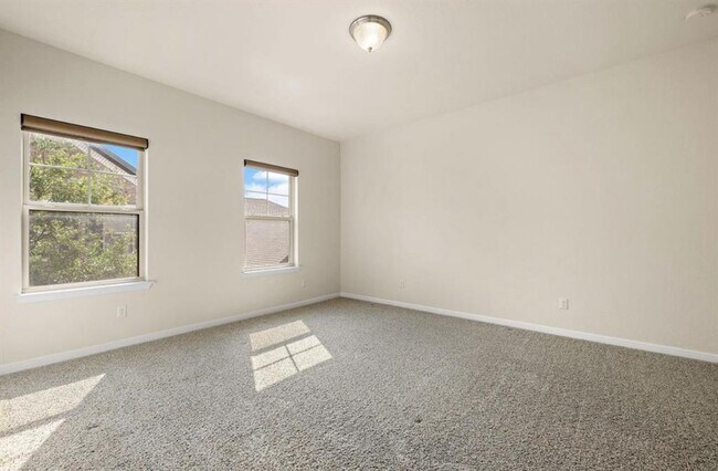 Building Photo - 7220 Wyoming Springs Dr