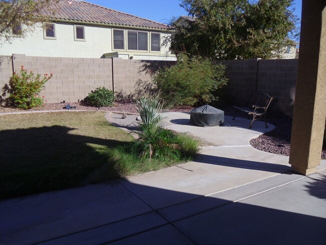 Building Photo - COMING SOON- Beautiful 2 Story Home, 5 Bed, 3 Bath in Gilbert, AZ