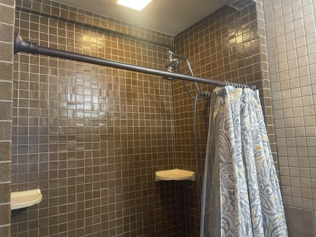 Building Photo - 10020 Losa Dr